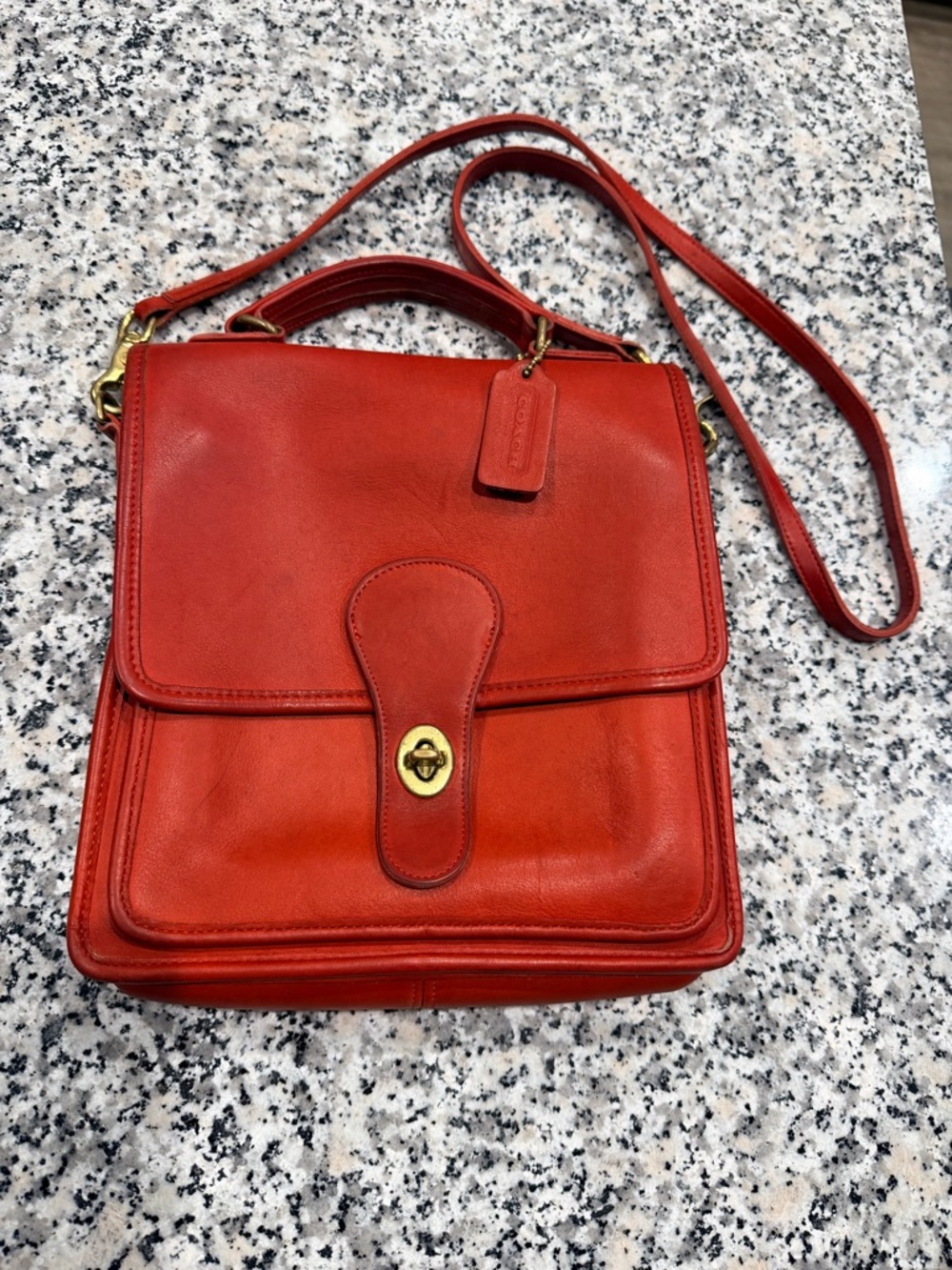 Vintage Coach Red Station Crossbosy